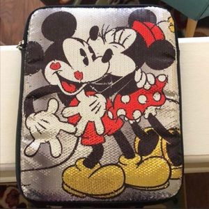 Disney Tablet Case (Mickey and Minnie Mouse)
